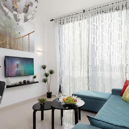 Stylish 1Br Flat For 4 Ppl In Allenby By Holyguest เทลอาวีฟ ภายนอก รูปภาพ