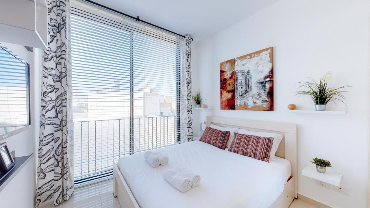 Stylish 1Br Flat For 4 Ppl In Allenby By Holyguest เทลอาวีฟ ภายนอก รูปภาพ