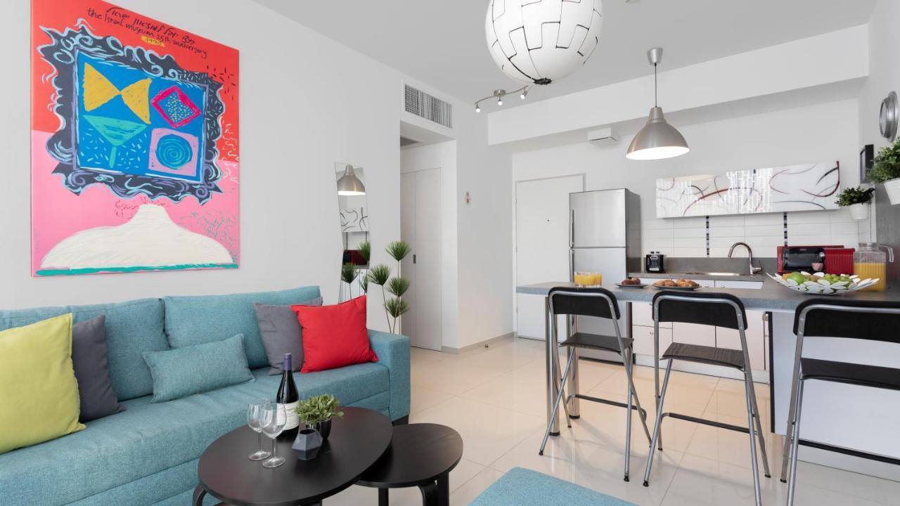 Stylish 1Br Flat For 4 Ppl In Allenby By Holyguest เทลอาวีฟ ภายนอก รูปภาพ