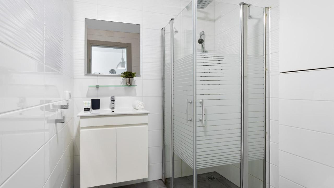 Stylish 1Br Flat For 4 Ppl In Allenby By Holyguest เทลอาวีฟ ภายนอก รูปภาพ